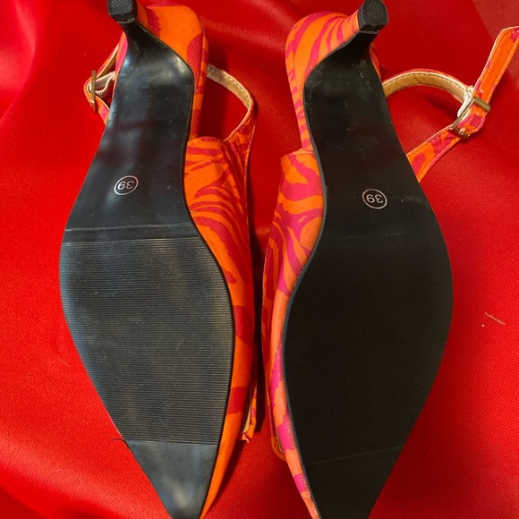 Vibrant Pink and Orange 7.5 Women's Slingback Heels - Picture 4 of 7